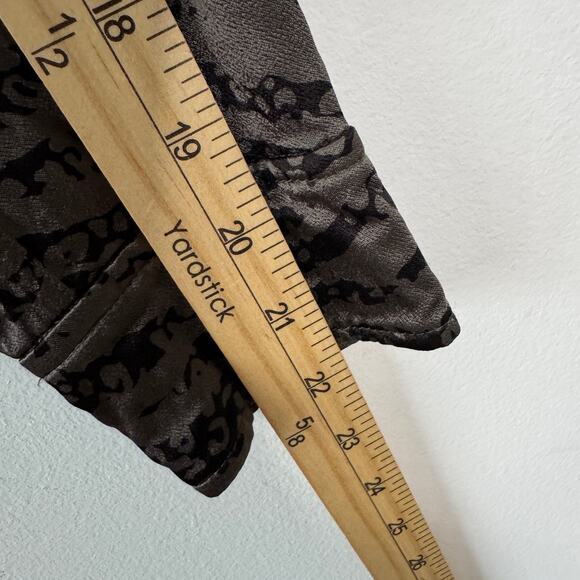 Rails Rebel Blouse Womens Small‎ Silver Black Animal Print Satin Button Party - Picture 7 of 9